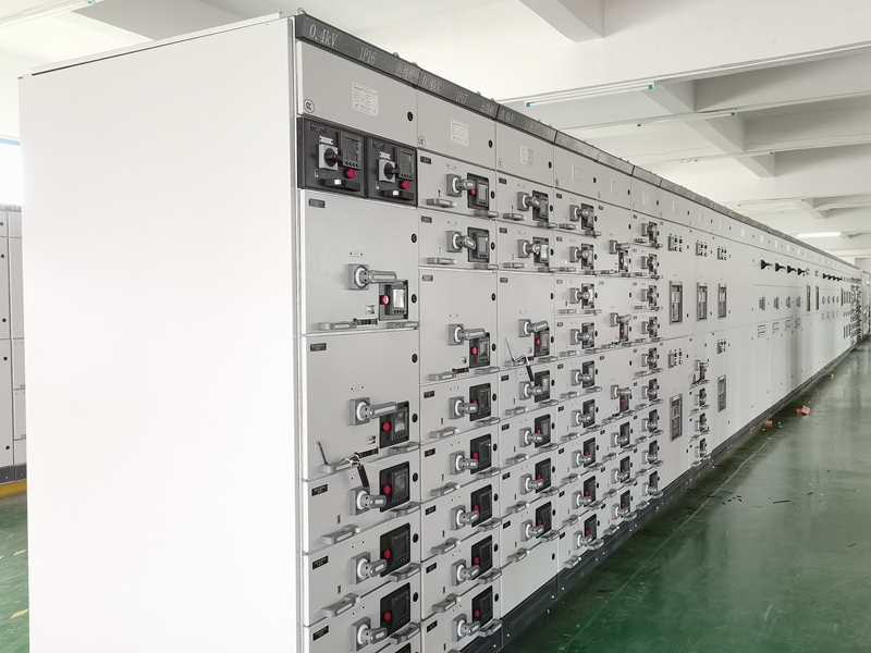 恭喜廣東菲鵬生物高低壓配電工程設(shè)備準時進場2